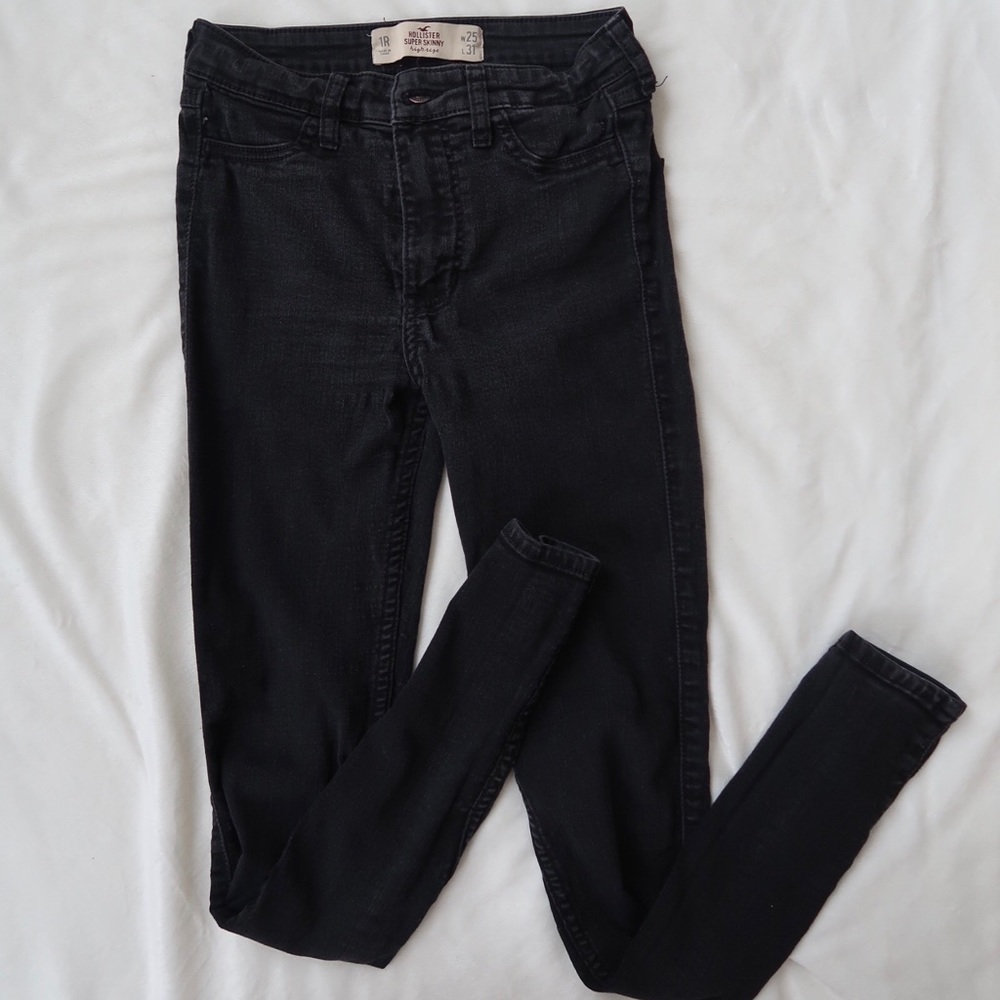 Hollister Black High-Waisted Skinny Jeans